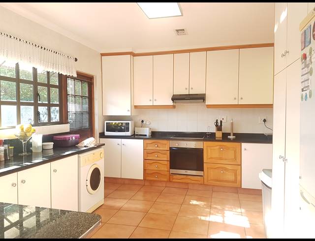 3 BEDROOM HOUSE TO LET IN GILLITTS